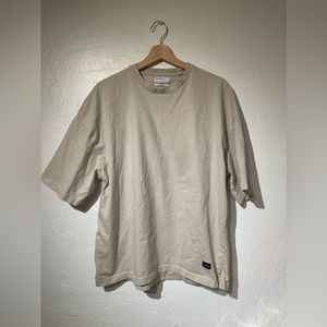 Bershka Men’s Oversized L1K3 T-Shirt Short Sleeve Beige Size L